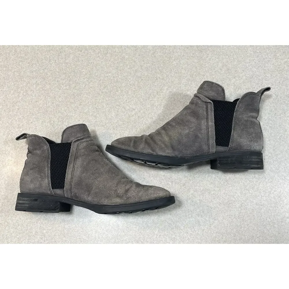Born Women’s 7 M Gray Distressed Suede Pull On Ankle Boots/Booties Boho Casual